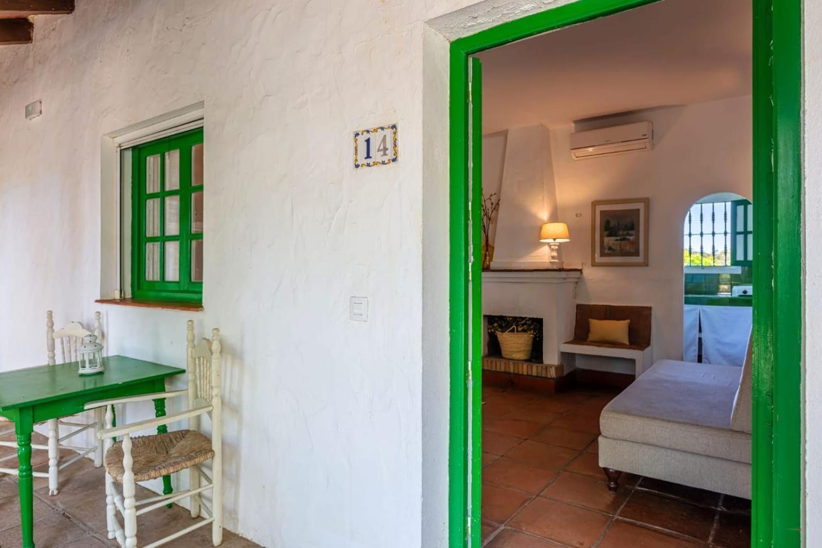 Hotel-Apart Cortijo Las Pinas Tarifa Exterior foto